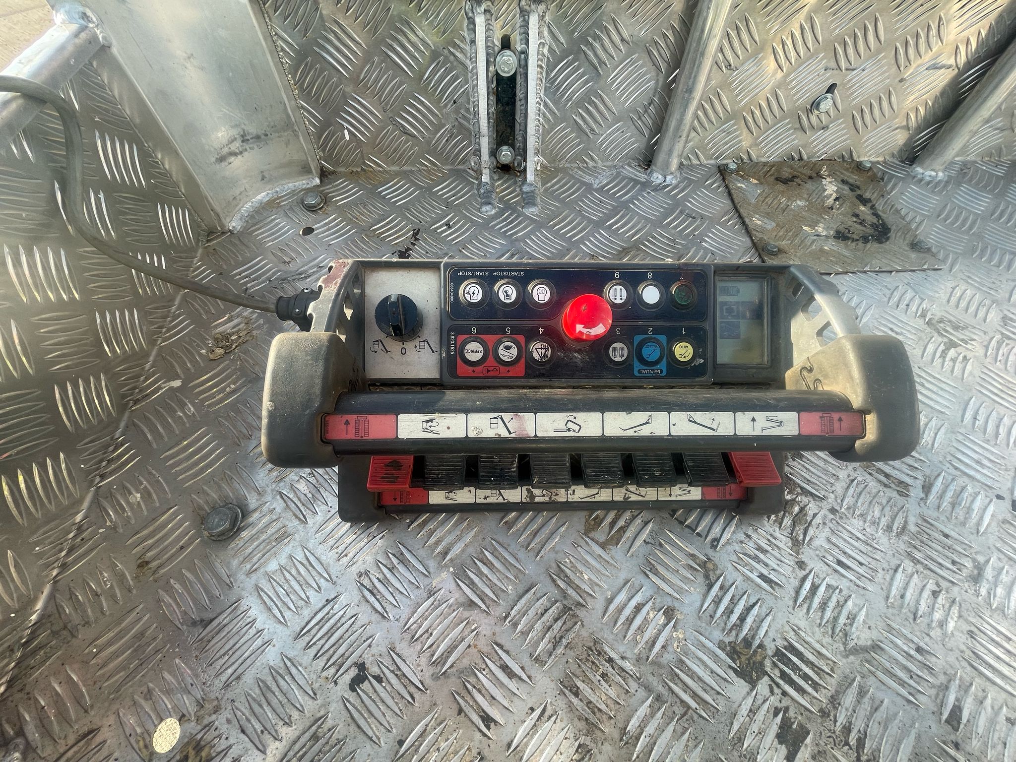 Hinowa Lightlift 20.10 Lithium - Image 8