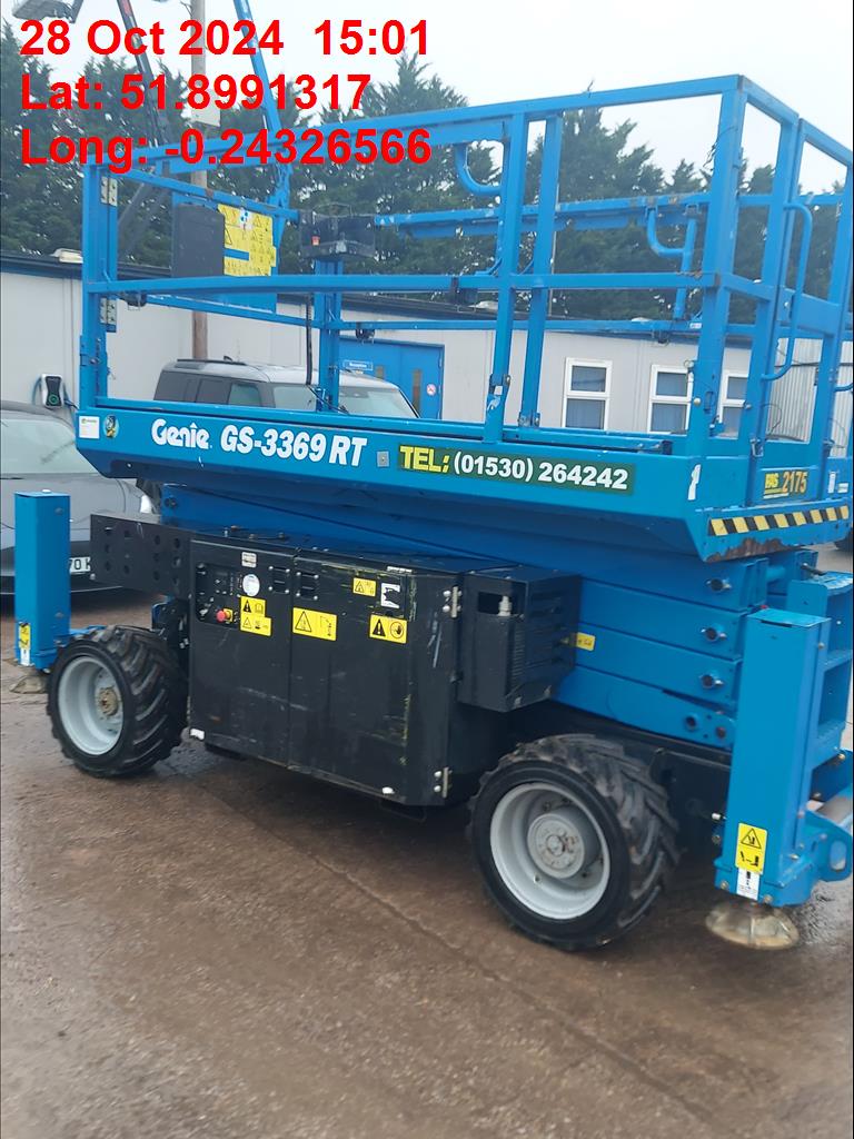 Genie GS3369 RT Scissorlift 4x4 - Image 6