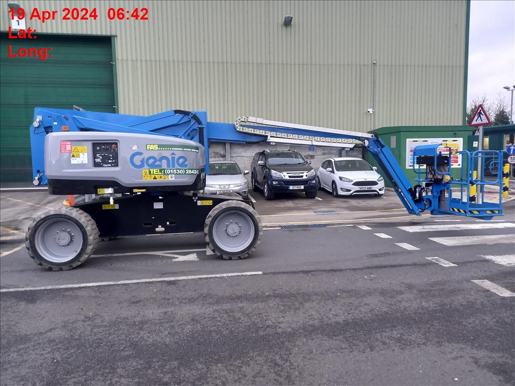 Genie Z60/37FE Articulating Boom lift - Image 6