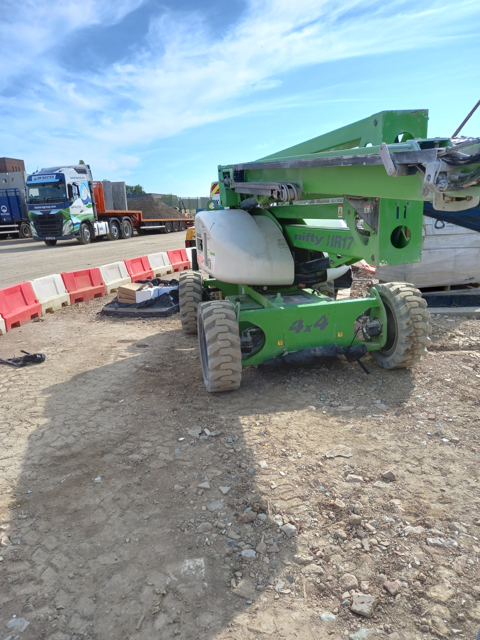 Niftylift HR17 Hybrid 4x4 Articulated boom - Image 8