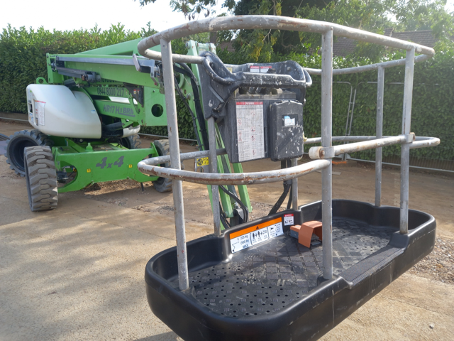 Niftylift HR17 Hybrid 4x4 Articulated boom - Image 5