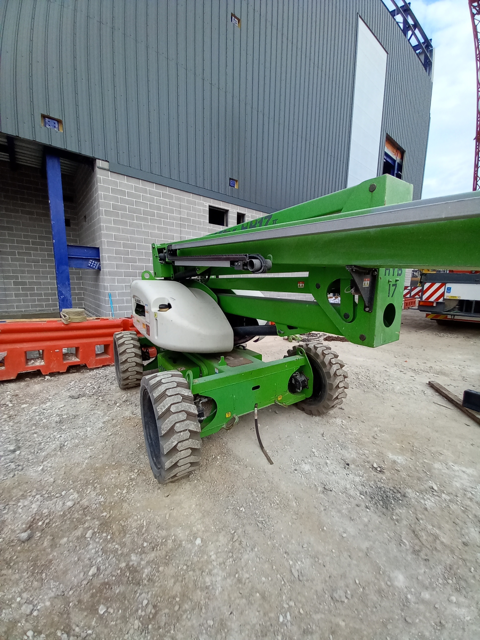 Niftylift HR17 Hybrid 4x4 Articulated boom - Image 5