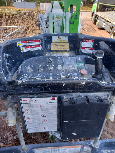 Niftylift HR17 Hybrid 4x4 Articulated boom - Image 6