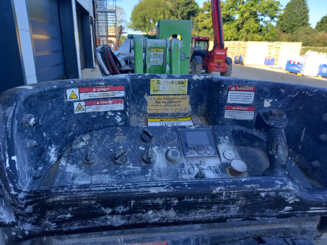 Niftylift HR17 Hybrid 4x4 Articulated boom - Image 4