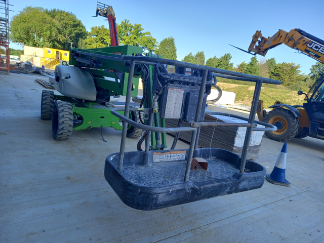 Niftylift HR17 Hybrid 4x4 Articulated boom - Image 7