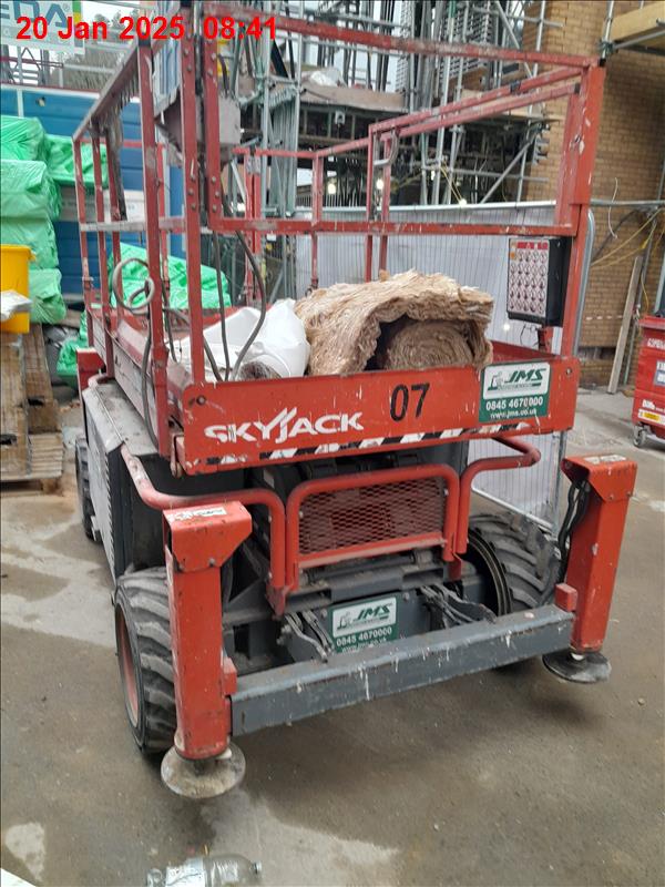 Skyjack 6832 RT Scissor lift - Image 5