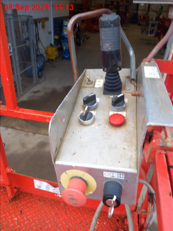 Skyjack SJ8841 RT Scissor lift - Image 3