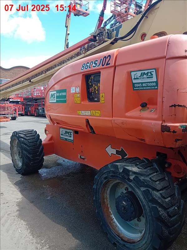 JLG 860SJ Articulated Boomlift - Image 15