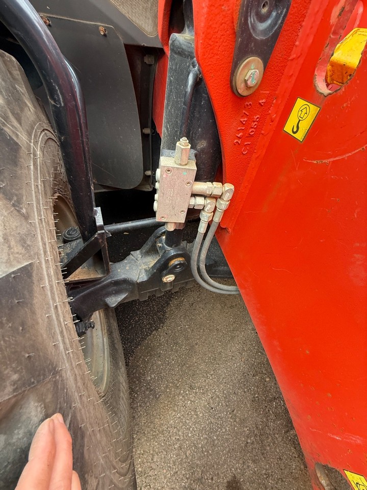 Manitou MT1840 ST3B 4x4 Telehandler - Image 9