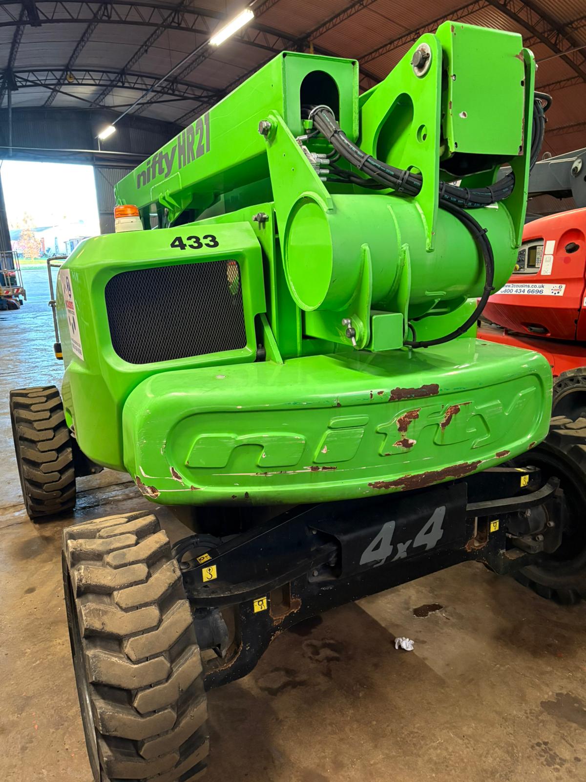 HR21D MK2 4x4 Articulated Boomlift - Image 4