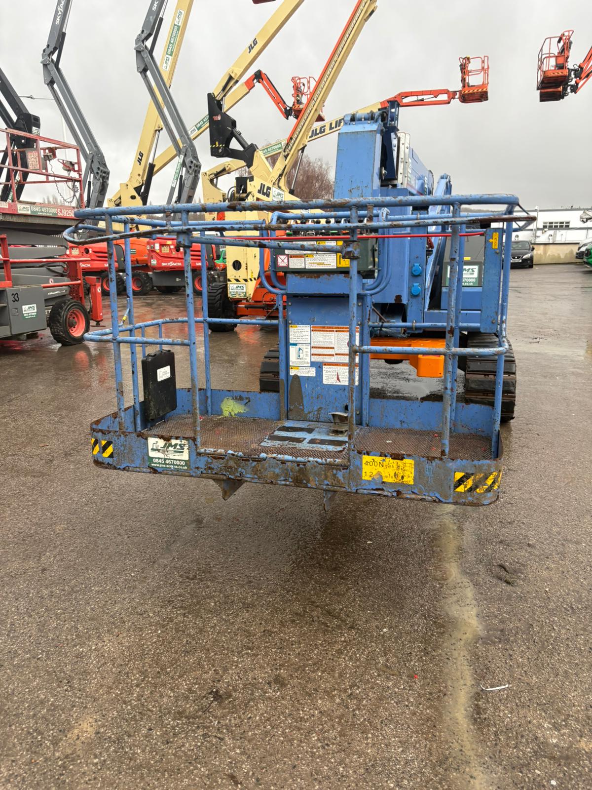 Nagano 20ATuj Articulated Crawler Boom - Image 13