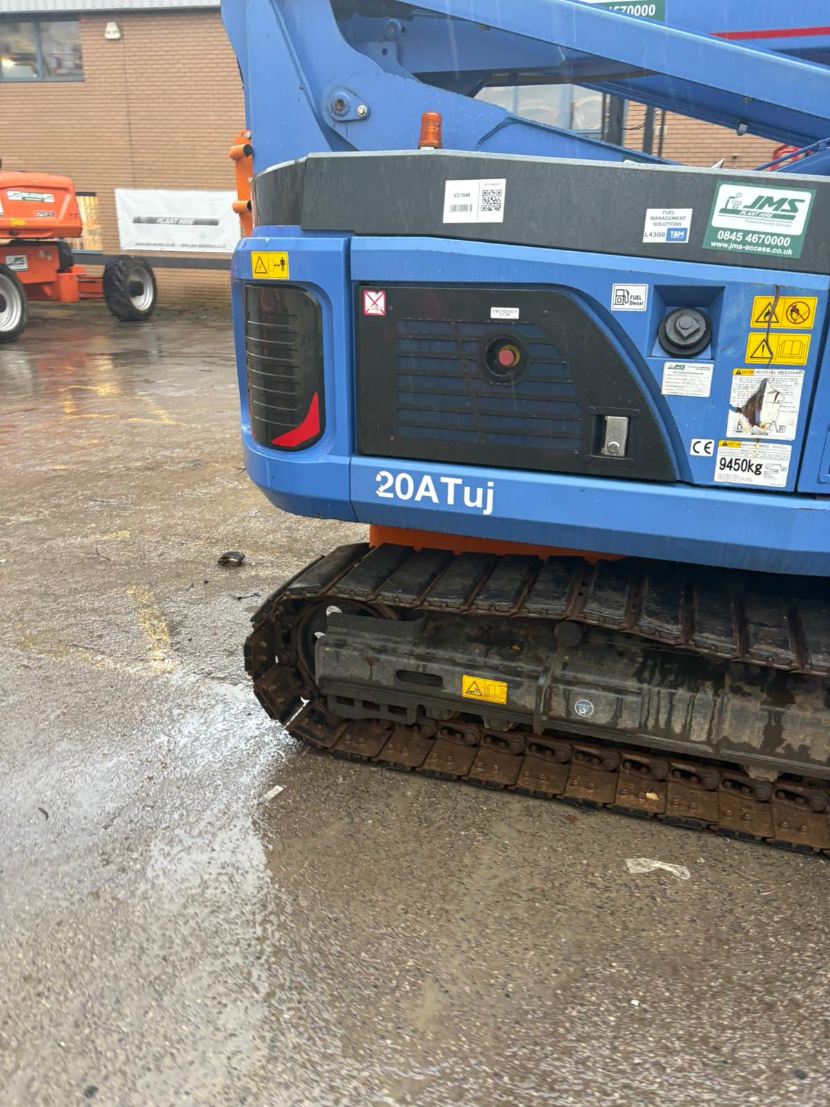 Nagano 20ATuj Articulated Crawler Boom - Image 4