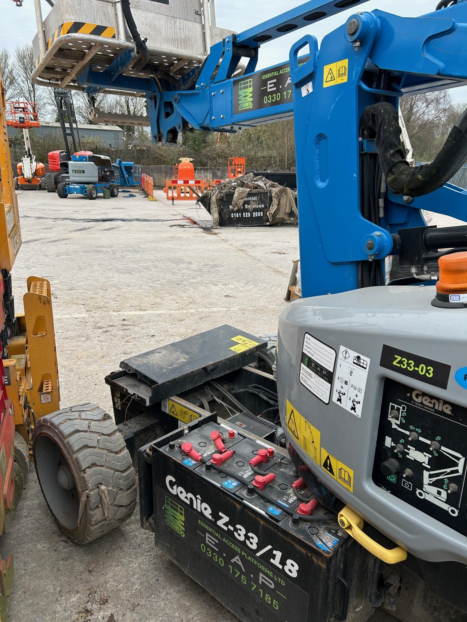 Genie Z33 Articulated boom - Image 8